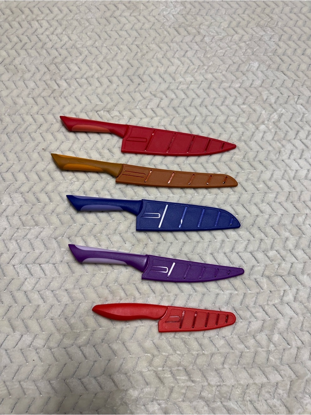 Colorful Assorted Kitchen Knife Set — Red, Orange, Blue, Purple